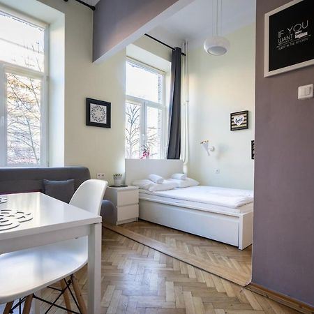Elegant Apartment Copernicus Varsó Kültér fotó
