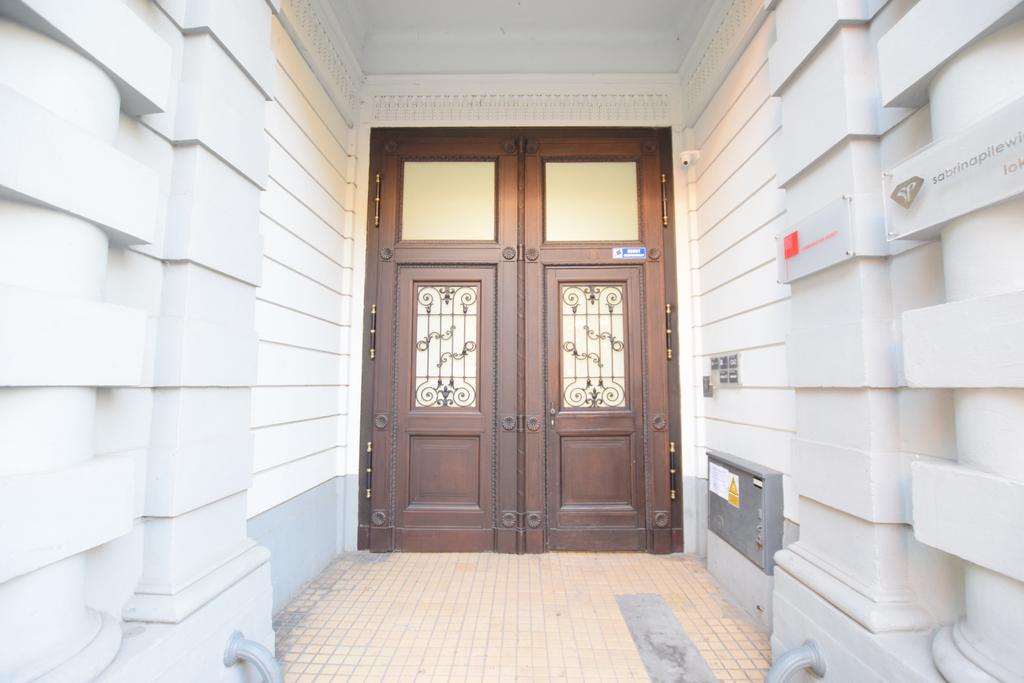 Elegant Apartment Copernicus Varsó Kültér fotó