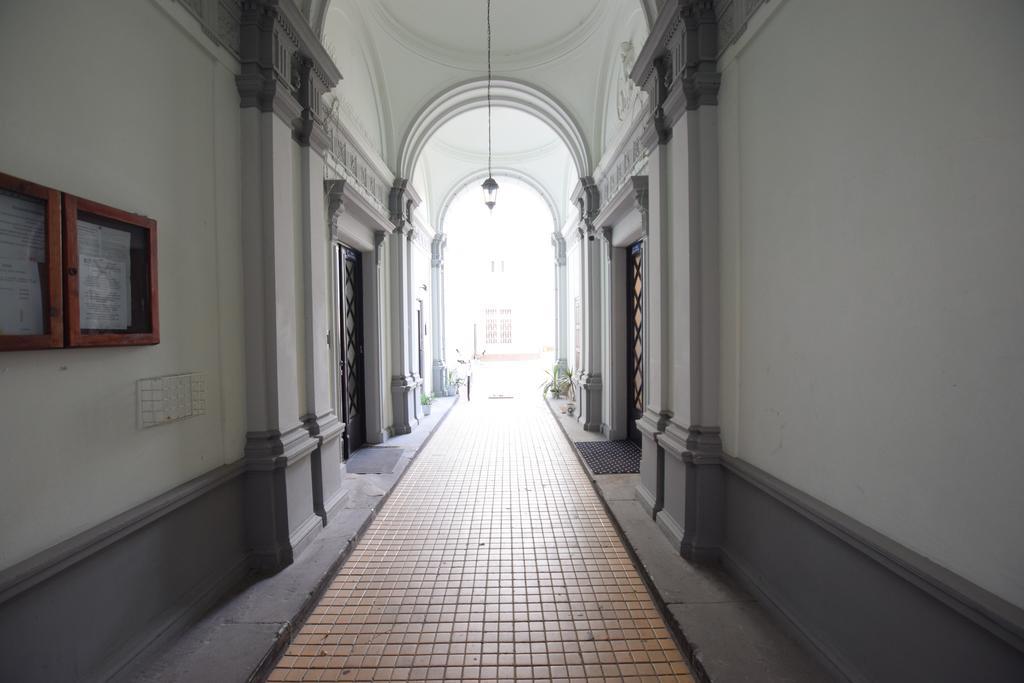 Elegant Apartment Copernicus Varsó Kültér fotó