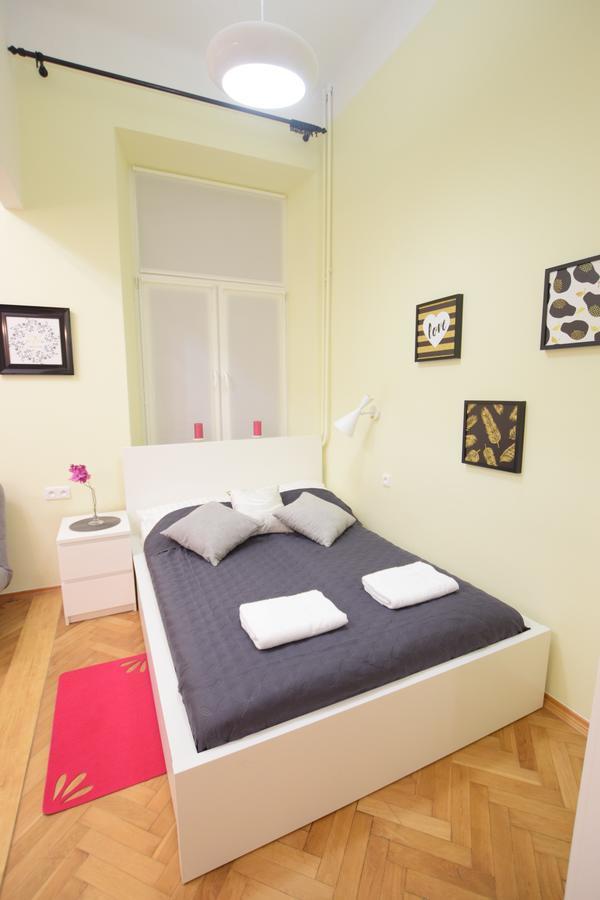 Elegant Apartment Copernicus Varsó Kültér fotó